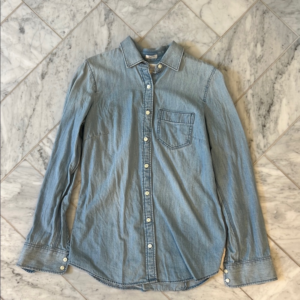 Women’s J Crew Blue Chambray Shirt